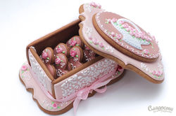 Пряничная шкатулка