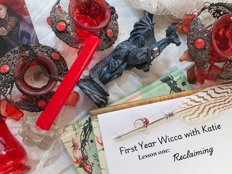 First Degree Wicca : A journey around the sun with the Wheel of the Year.