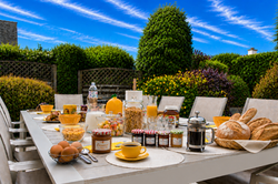 L'art de préparer un petit déjeuner avant un shooting photo