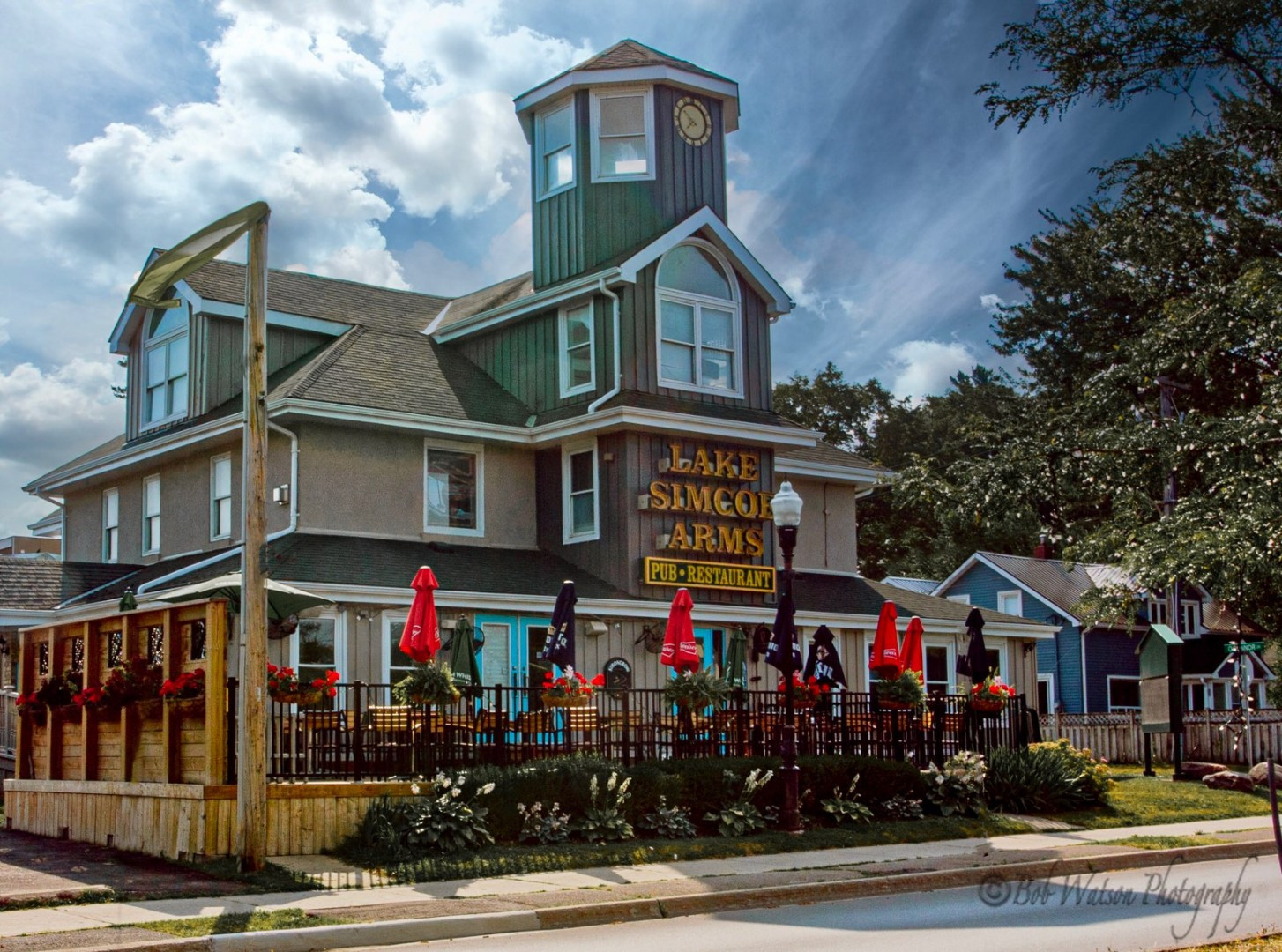 Restaurant Lake Simcoe Arms Ontario