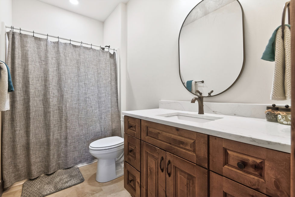 208_4-BATH1-1.jpg