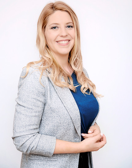Portraitfoto von Dr. Med. Kristina Schultheiß Ärztin spezialisiert auf Funktionelle Medizin, Long-Covid und Kardiologie
