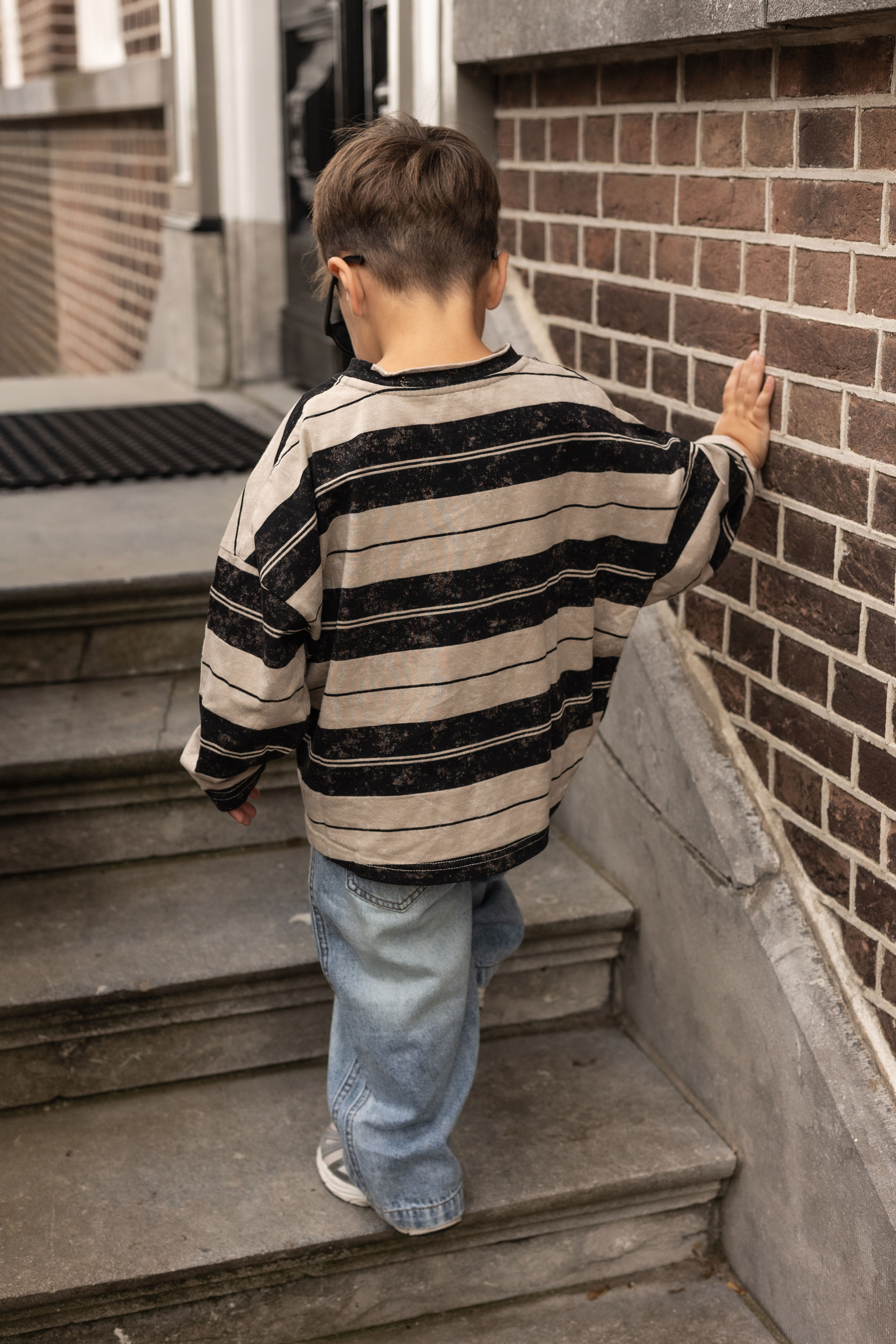 ties longsleeve zwart/beige gestreept