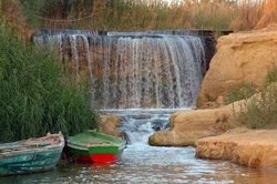 Wadi Rayan водопад