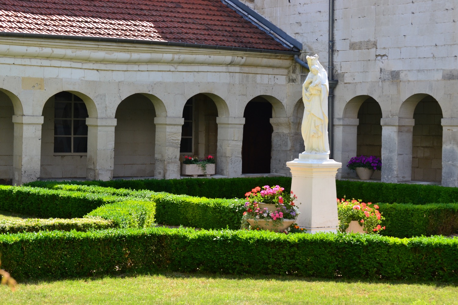 Ecole Prilly Sainte Thérèse Châlons En Champagne