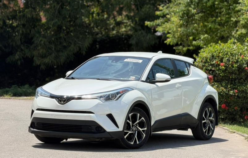 Thumbnail: 2019 Toyota C-HR