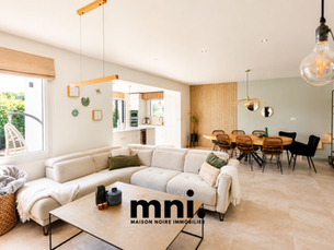 SIX FOURS LES PLAGES - Maison contemporaine avec piscine – 152 m² habitables
