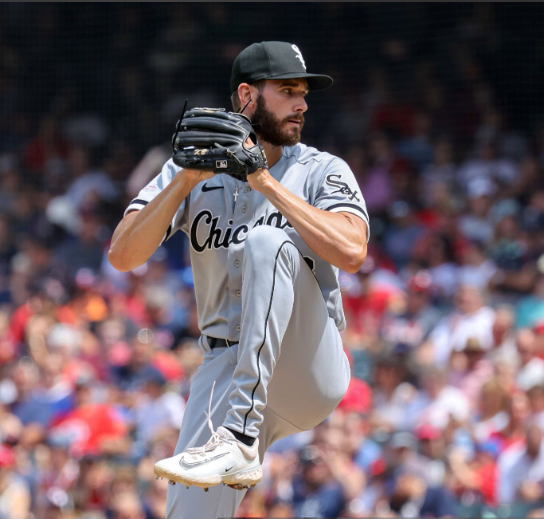 White Sox Gray Leg Kick.png