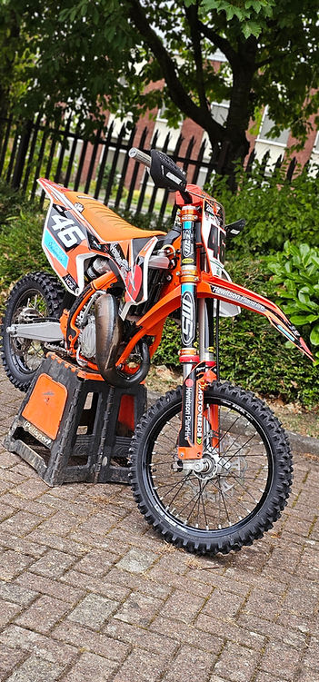 harry ktm.jpg