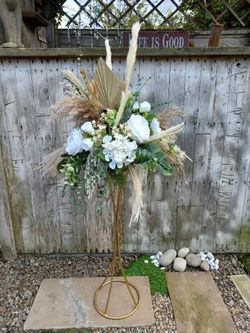 concave gold floral stands