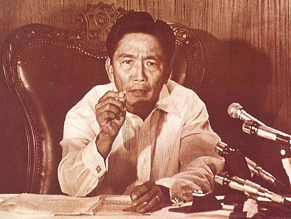 Marcos Sr..jpg