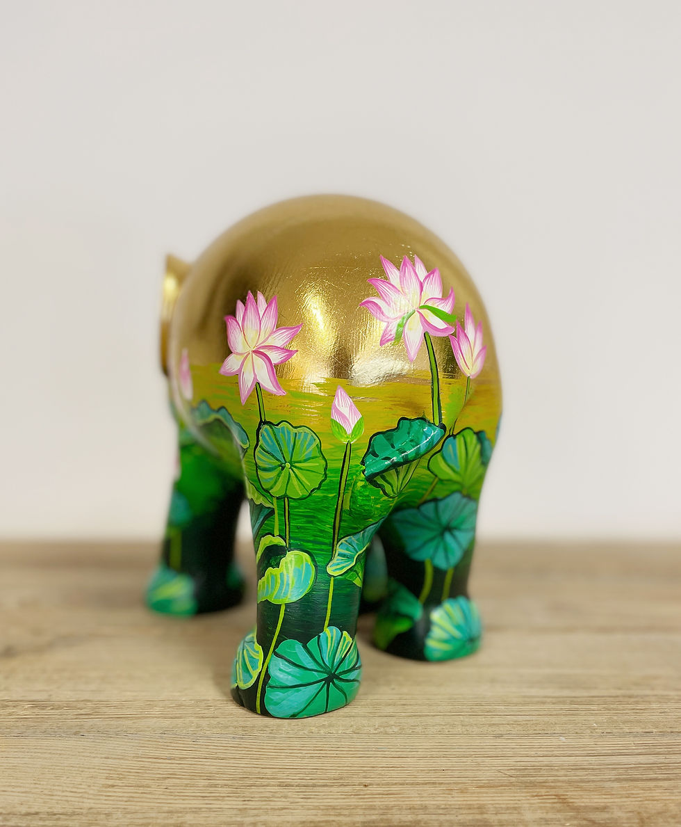 Miniaturbild: Golden Lotus