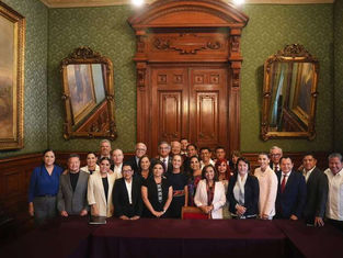 La gobernadora de Baja California, Marina del Pilar, se reúne con la presidenta Claudia Sheinbaum y gobernadores en Palacio Nacional