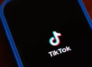 Trump plantea extender por tercera ocasión el plazo para la venta de TikTok