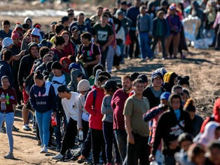 Disminuye 14% la detención de migrantes en Estados Unidos durante agosto, según organizaciones