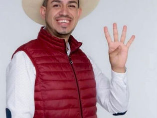 Aseguran droga y armas en casa de alcalde en Puebla; comerciantes denunciaron cobro de piso