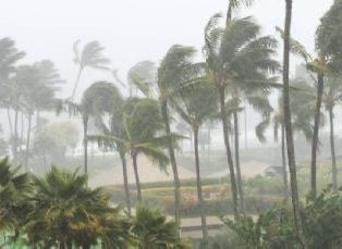 Se forma la tormenta tropical "Jerry" en el Atlántico; es la décima del año y podría convertirse en huracán