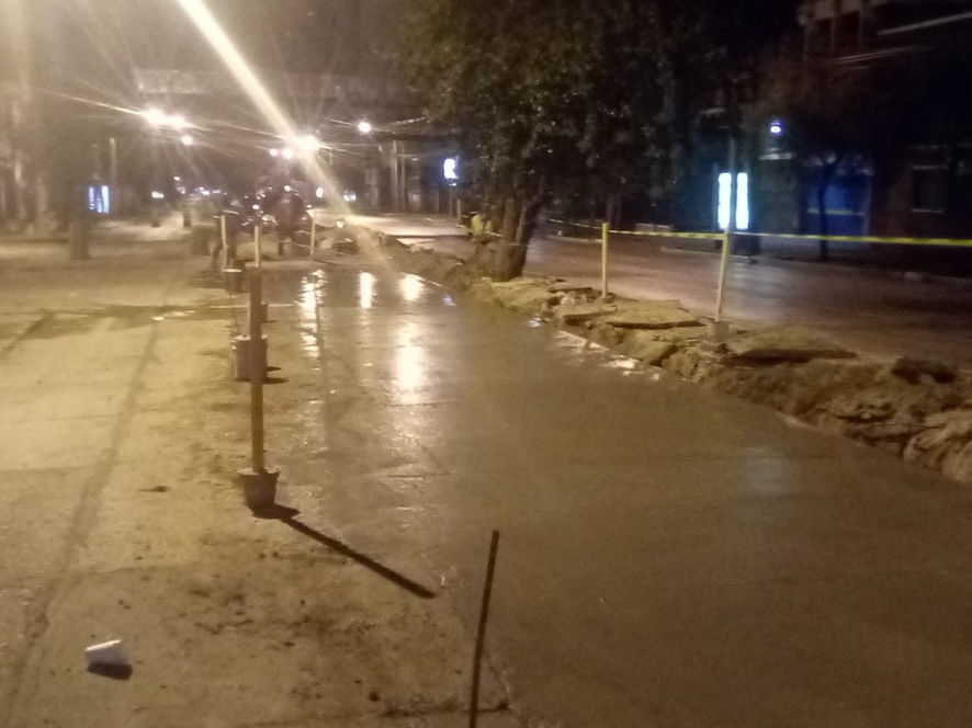 PAVIMENTACIÓN VÍA TRANSMETRO