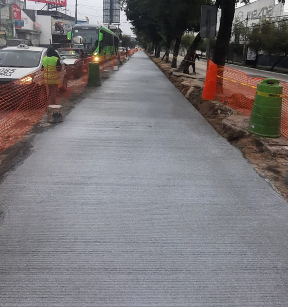 PAVING OF THE TRANSMETRO ROAD
