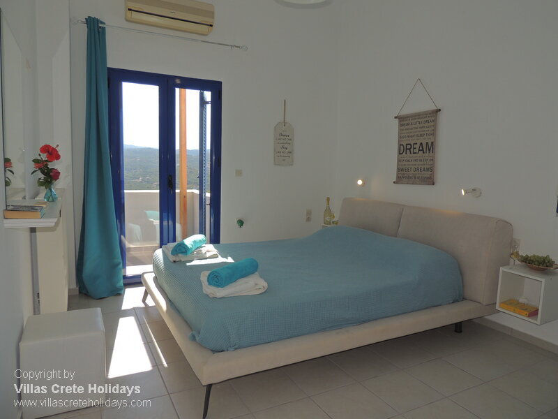 Secluded villas in Crete for couples