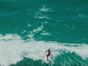 Comédia romântica “De Volta à Bahia” ganha cartaz e trailer oficial