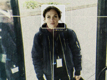 Crítica | Hackers no Controle