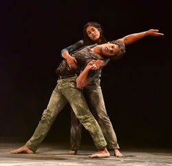 #michefracirco#circusduo#manomano#segni#caschè#balletto