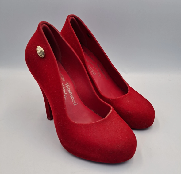 Thumbnail: Virgin Cabin Crew Heels