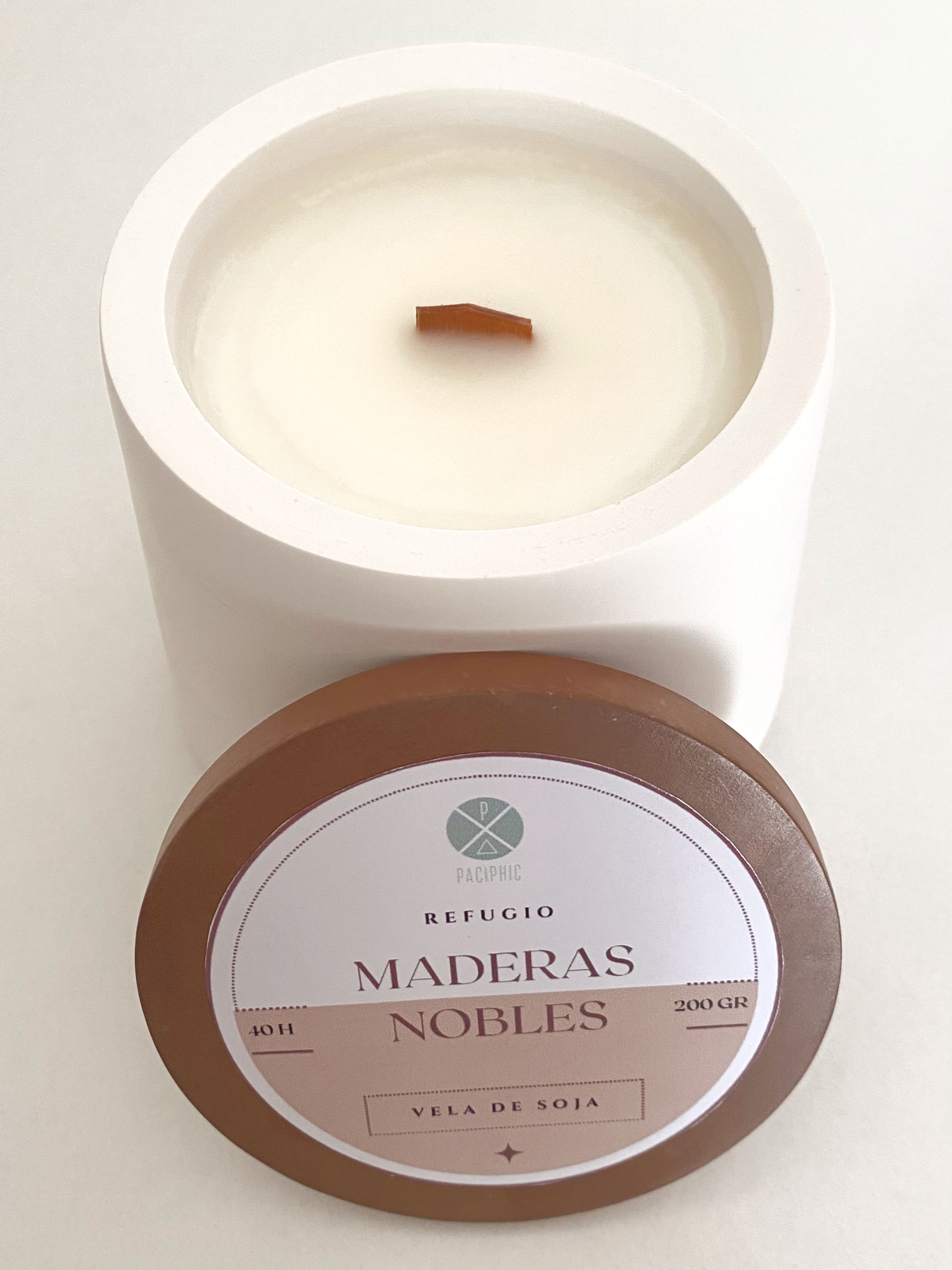 VELA Refugio - Maderas Nobles