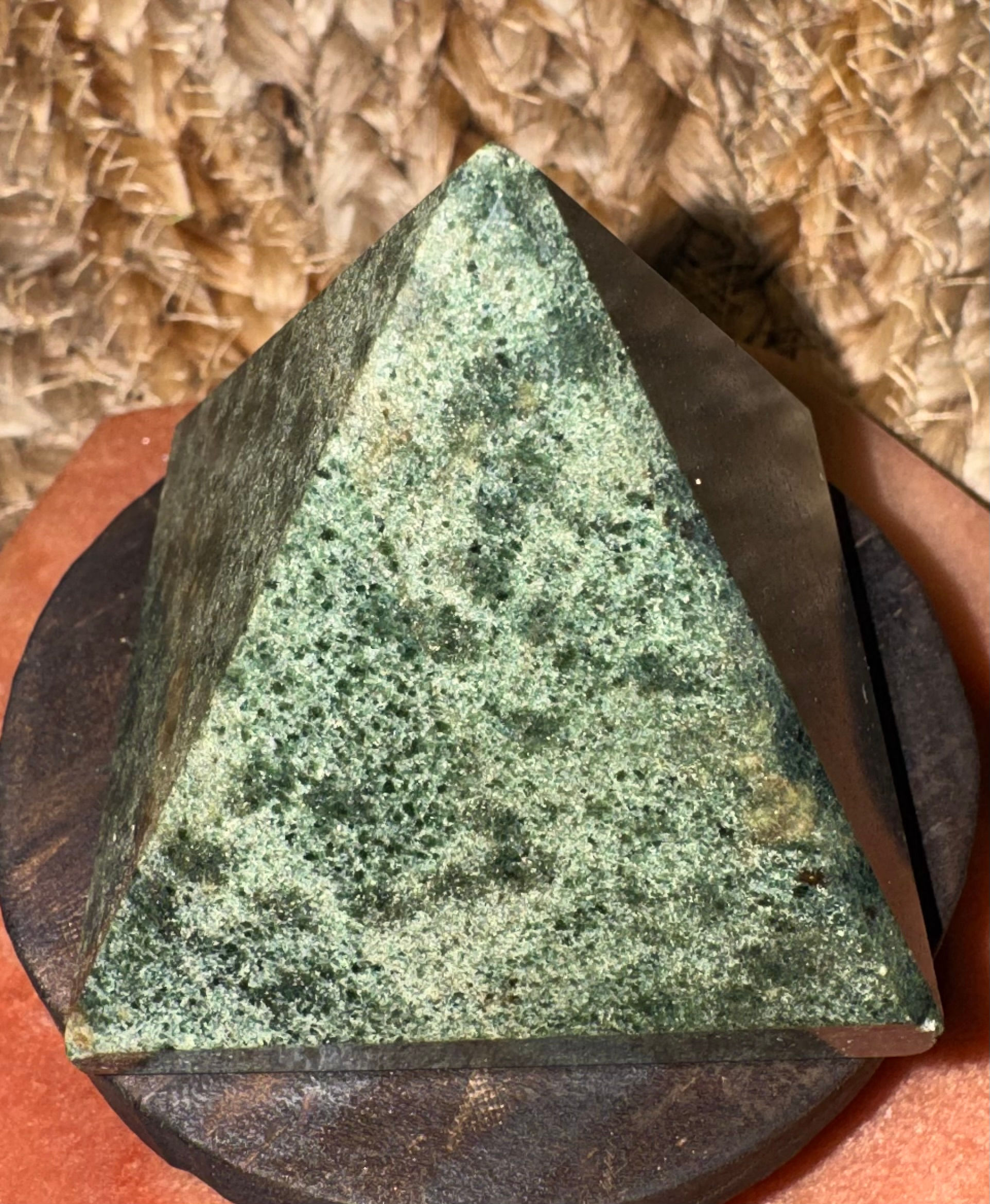 GROSSULAR GREEN & ALAMNDINE GARNET PYRAMID