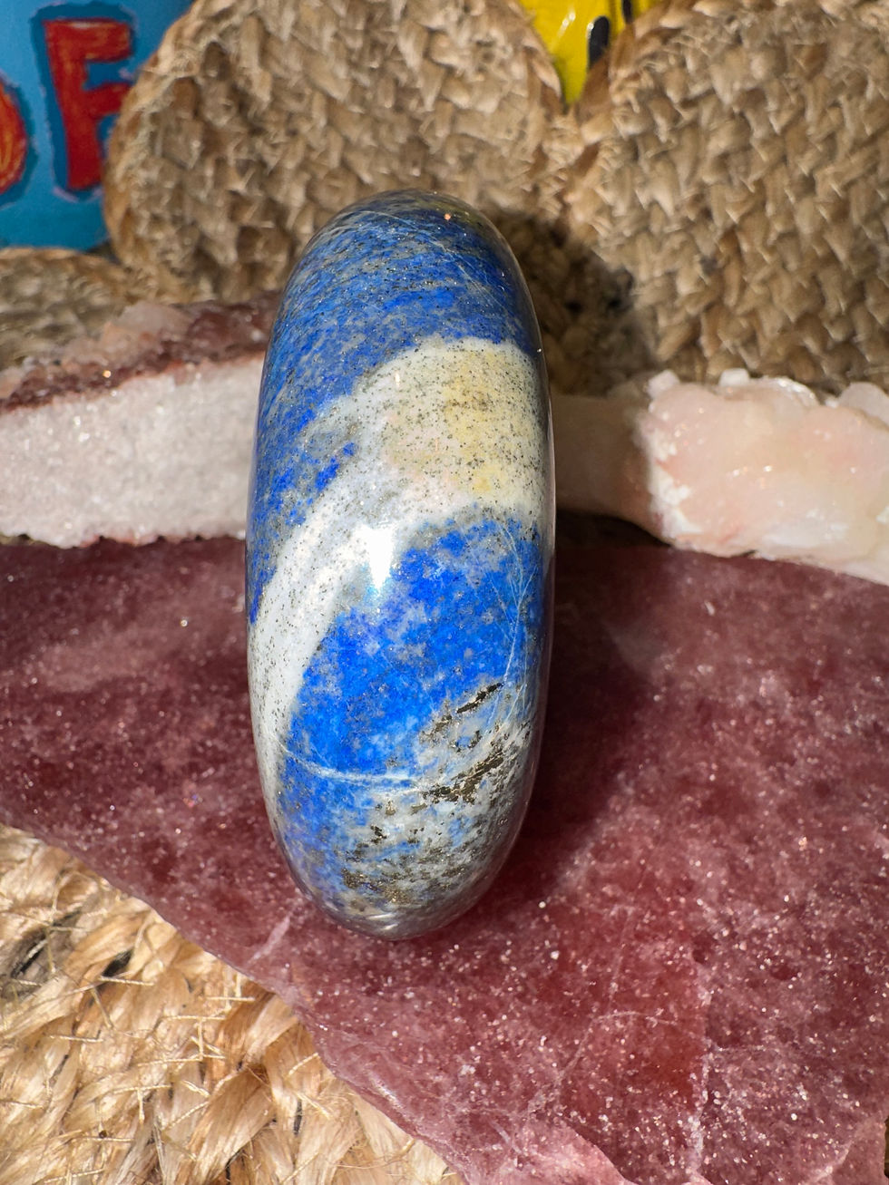Thumbnail: LAPIS LAZULI BEAR CARVING