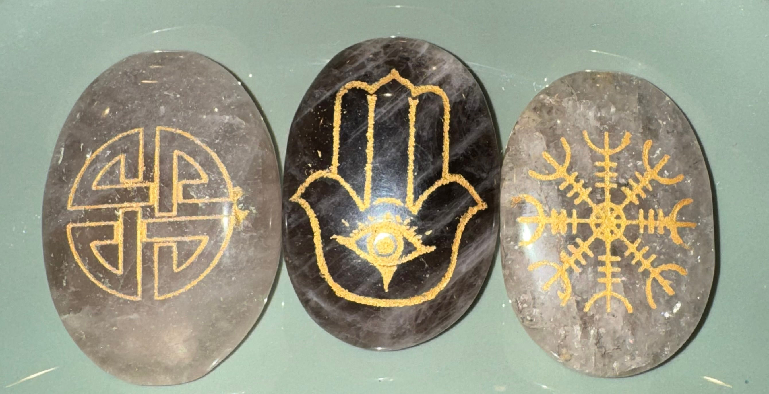 SMOKY QUARTZ PALM STONES