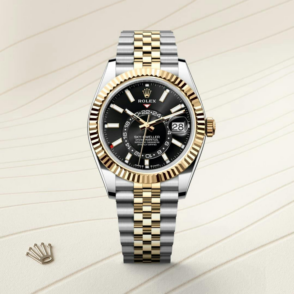 Thumbnail: Rolex Sky-Dweller Oyster, 42 mm, Oystersteel and yellow gold, Fluted Bezel