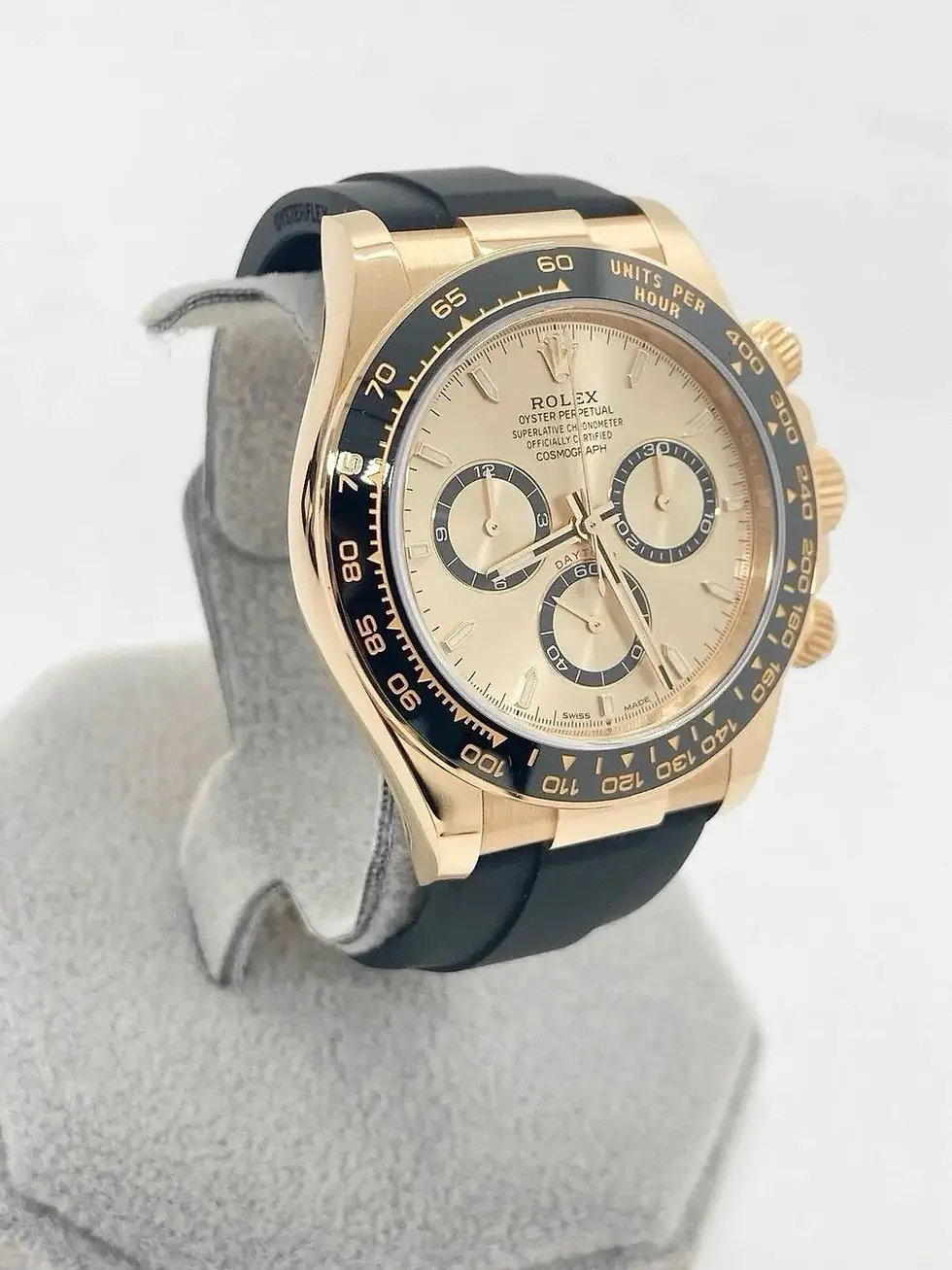 Thumbnail: Rolex Cosmograph Daytona Yellow Gold Champagne Dial with Oysterflex Bracelet