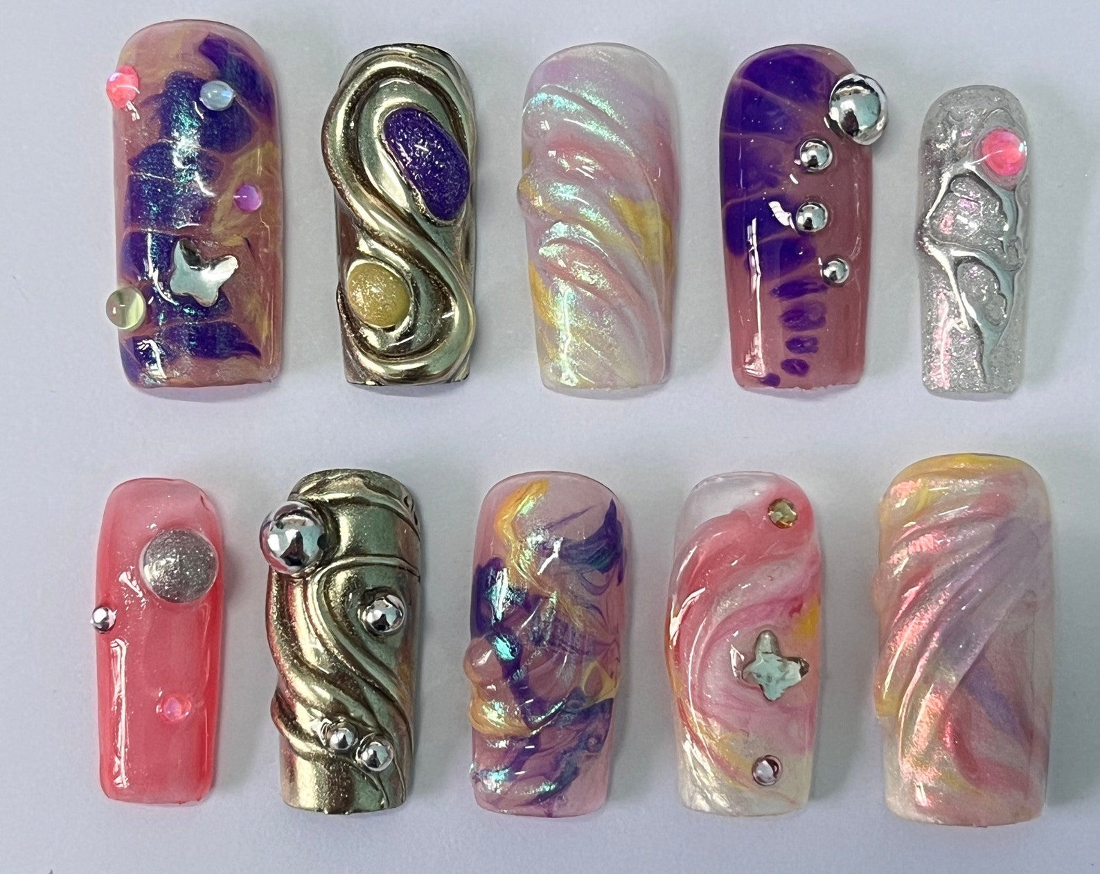 press on nails, custom nails, fake nails, Nails Art