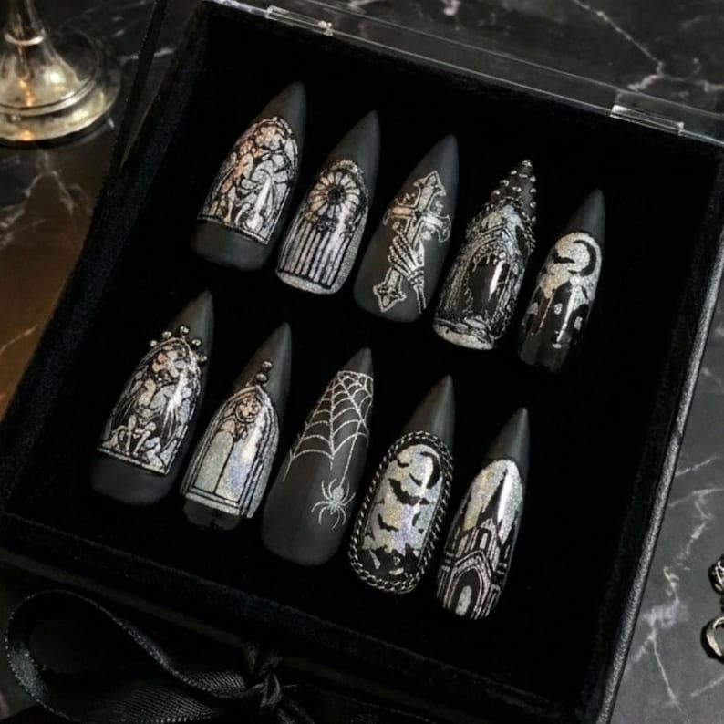 Thumbnail: press on nails, custom press on nails, fake nails, Nails Art