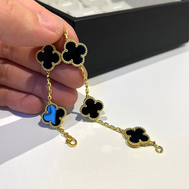 Thumbnail: Vintage Alhambra Five Motifs Black Clover Bracelet