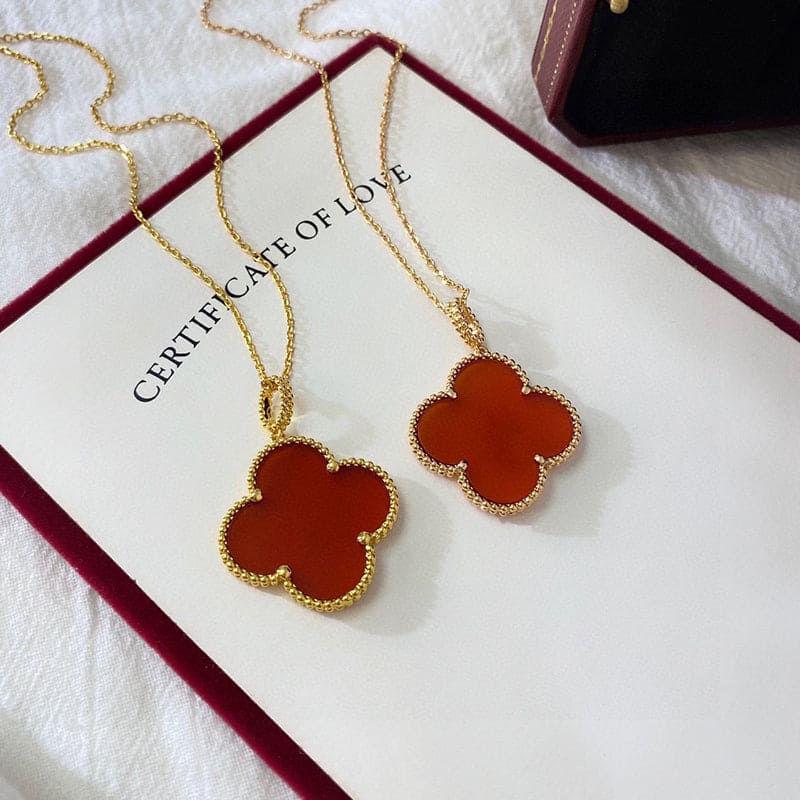 Thumbnail: Magic Alhambra One Motif Carnelian Clover Necklace