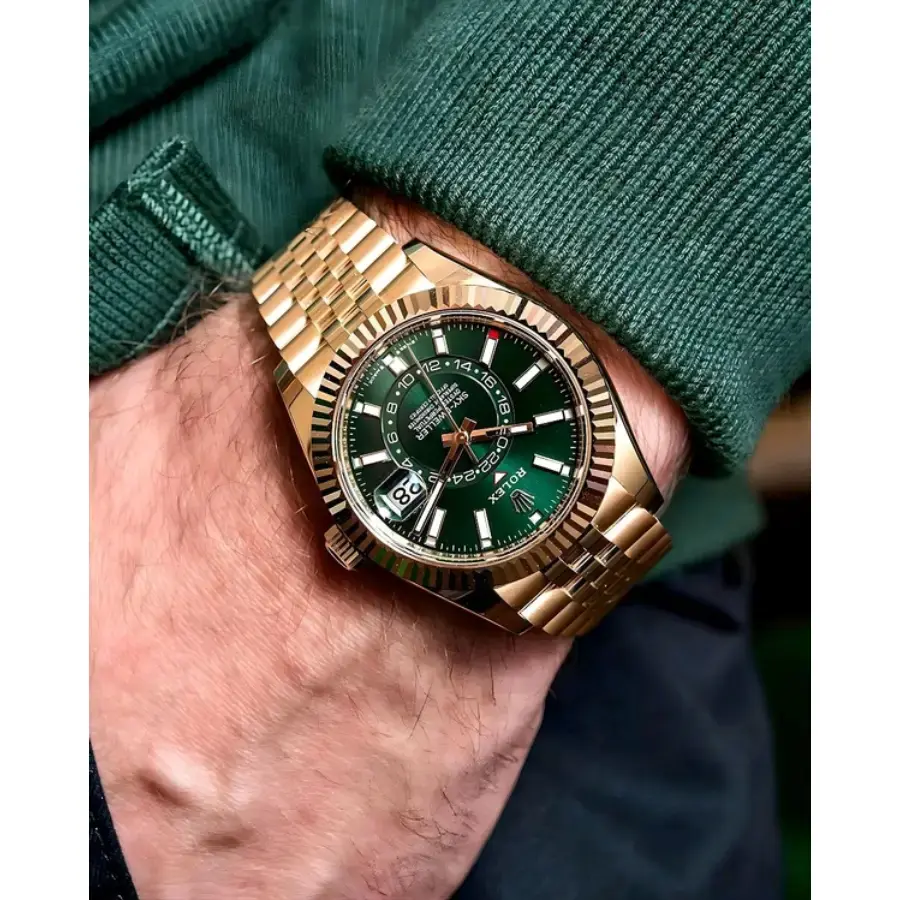 Thumbnail: Rolex Sky-Dweller 336938 Green Dial Watch