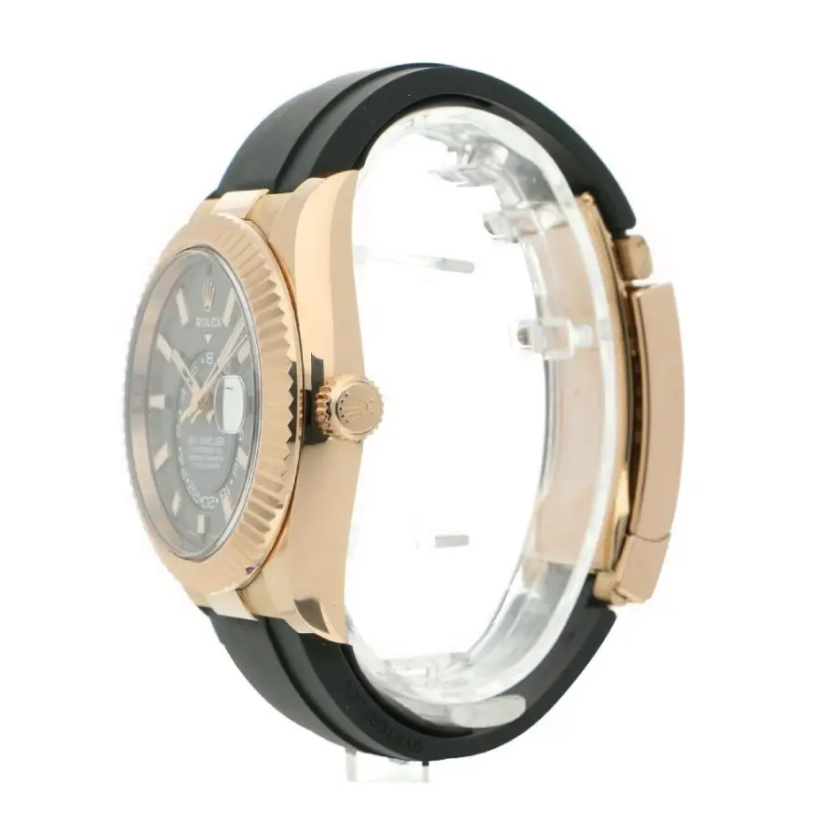 Thumbnail: Rolex Sky-Dweller 336238 Black Dial Gold Bezel