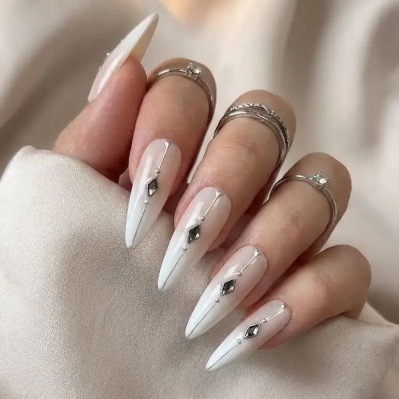 press on nails, custom press on nails, fake nails, Nails Art