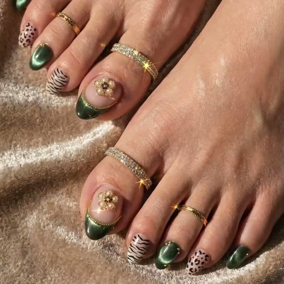 Thumbnail: Iridescent Cat-Eye Press On Toes, Gold Butterfly Celestial Nails, Y2K Mermaidcor