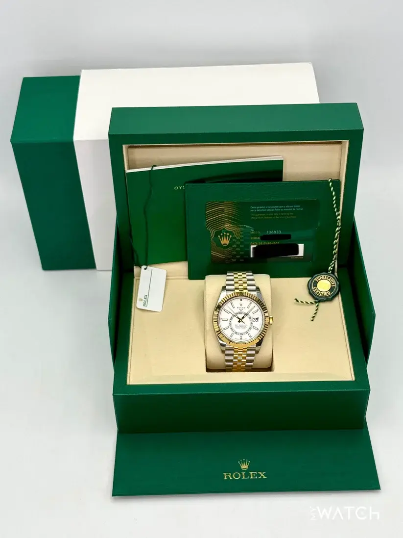 Thumbnail: Rolex Sky-Dweller 42mm Oyster White Dial