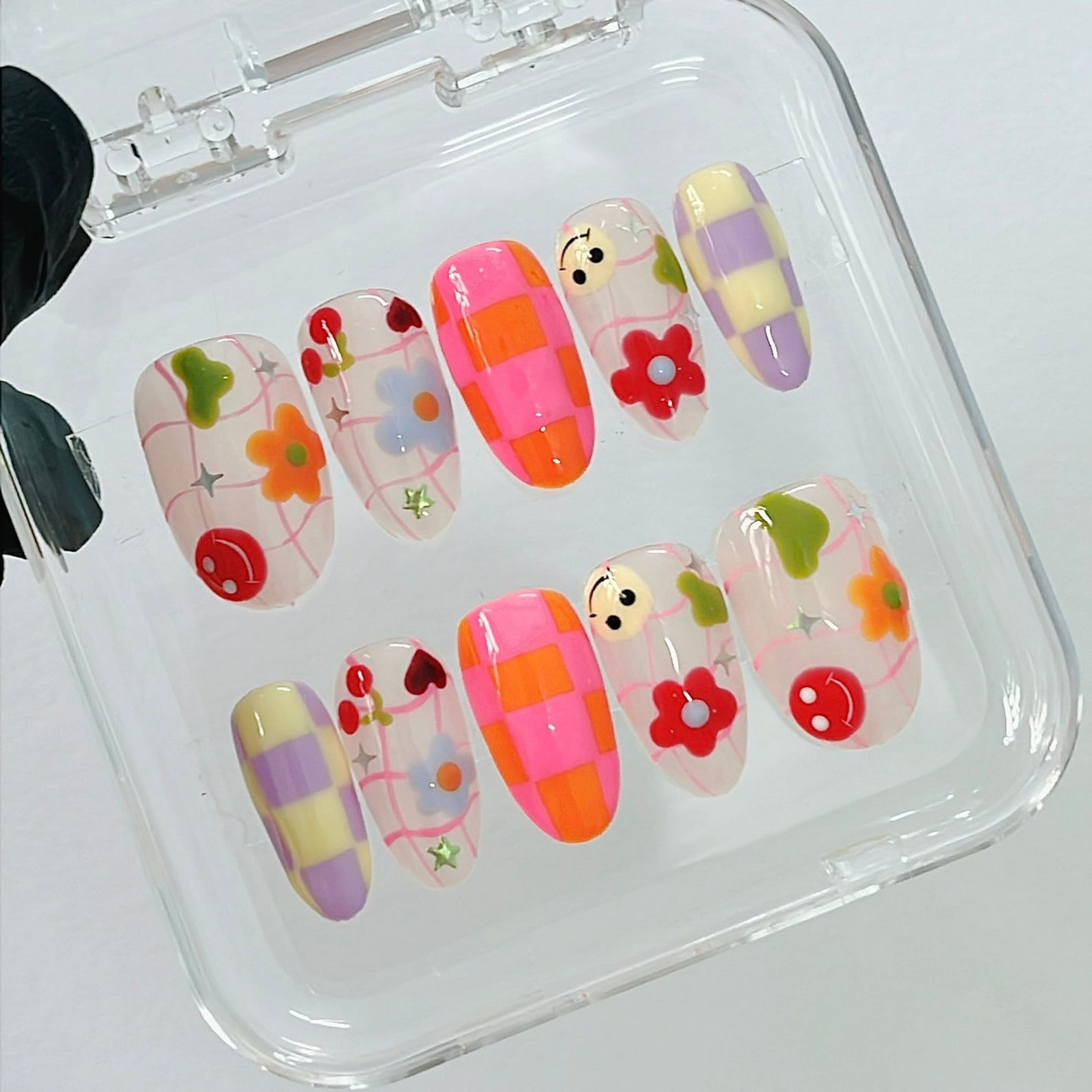 press on nails, custom nails, fake nails, Nails Art