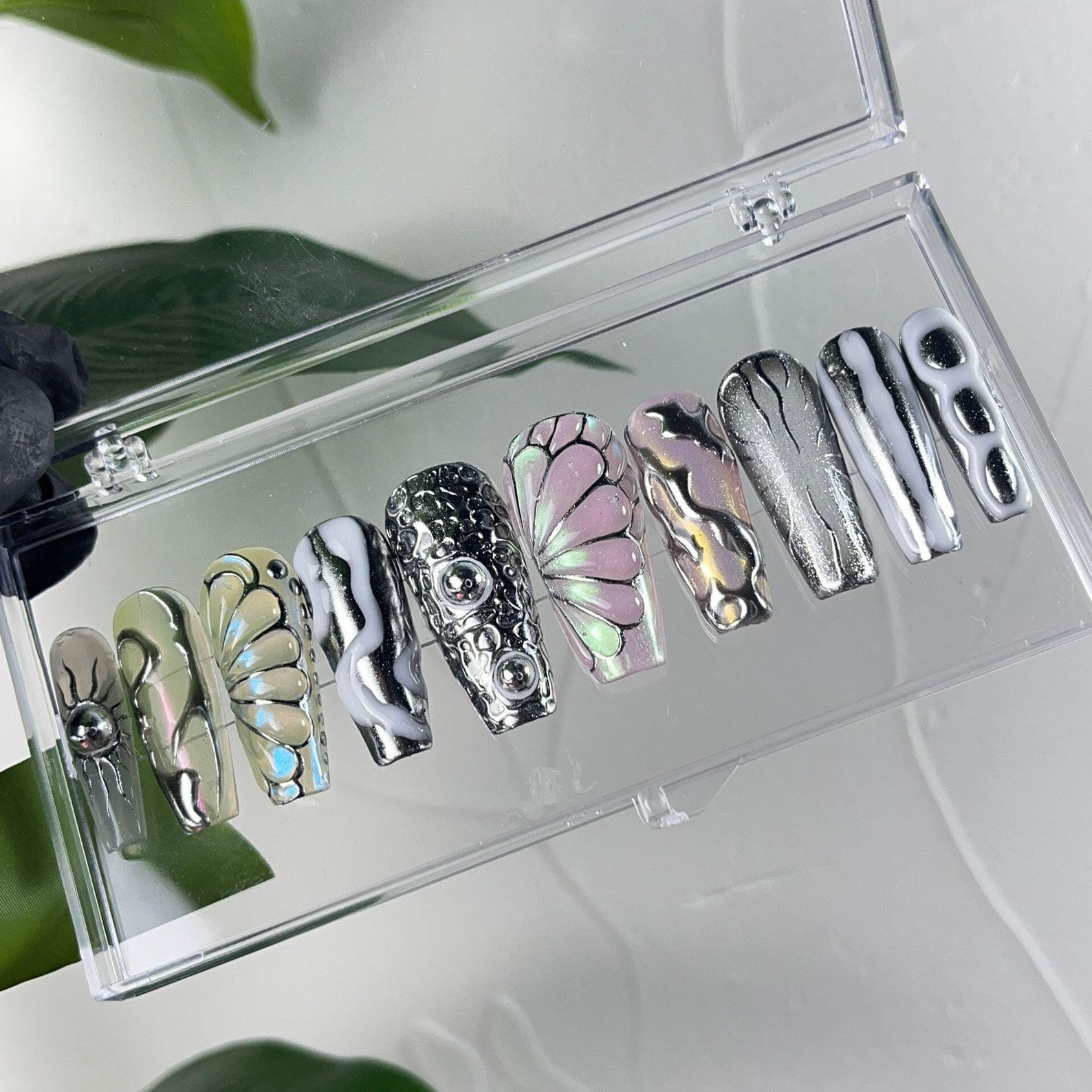 press on nails, custom nails, fake nails, Nails Art, custom nail