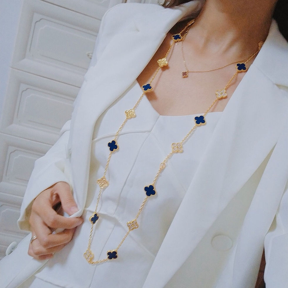 Thumbnail: Vintage Alhambra Turquoise 20 Motifs Long Necklace