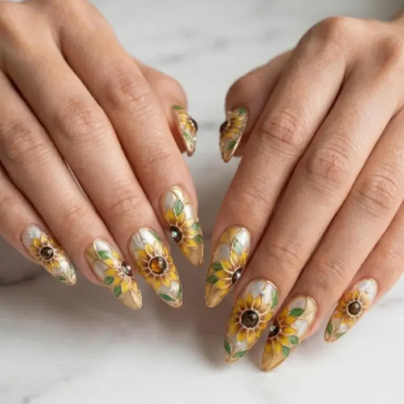 Thumbnail: press on nails, custom press on nails, fake nails, Nails Art