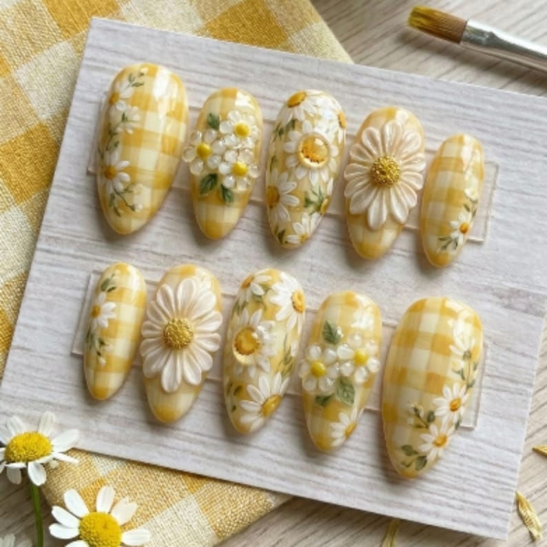 press on nails, custom press on nails, fake nails, Nails Art