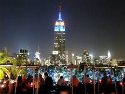 Imagínate: Un bar en la terraza en Nueva York.