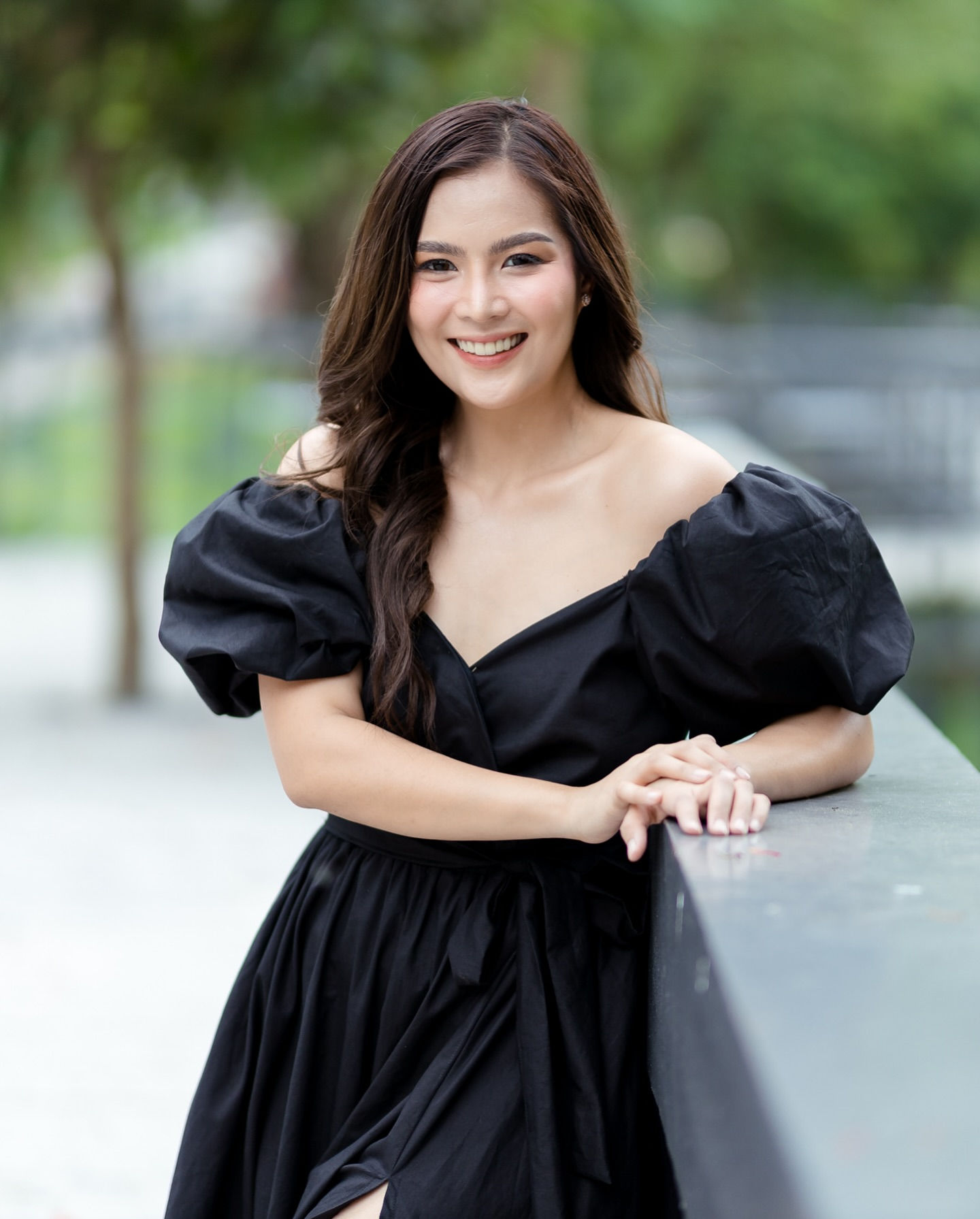 Lucilla Plain Black
